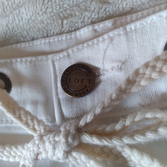 LOFT Shorts  White Denim Cut Off Rope Tie NWT Size 29 8 - Picture 5 of 8